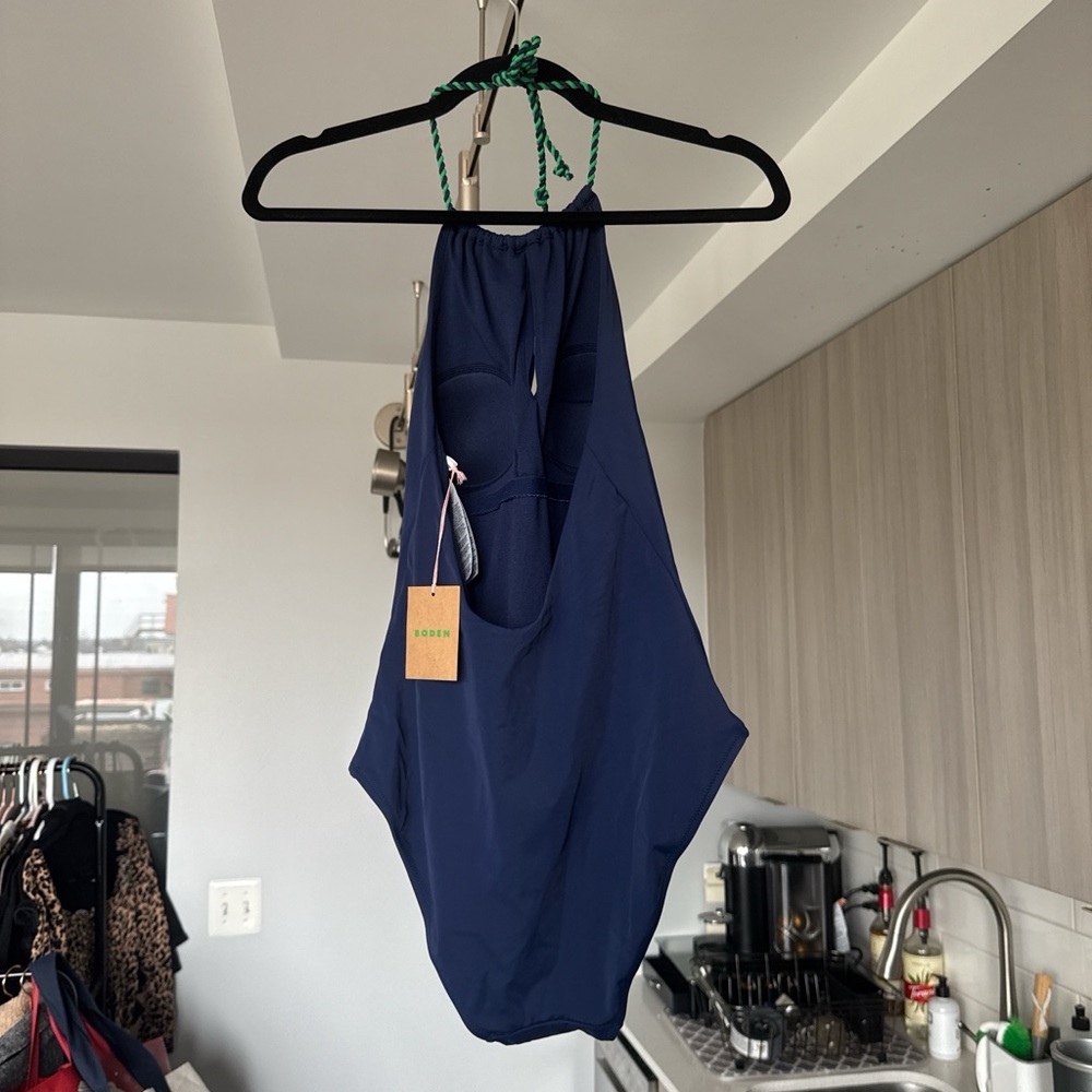 Elegant Blue Halter One-Piece Swimsuit - Picture 9 of 10